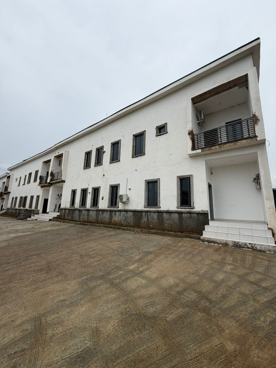 3 BEDROOM TERRACE DUPLEX