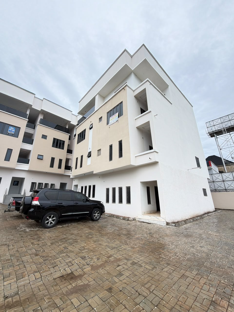5 BEDROOM TERRACE DUPLEX WITH PENTHOUSE & BQ