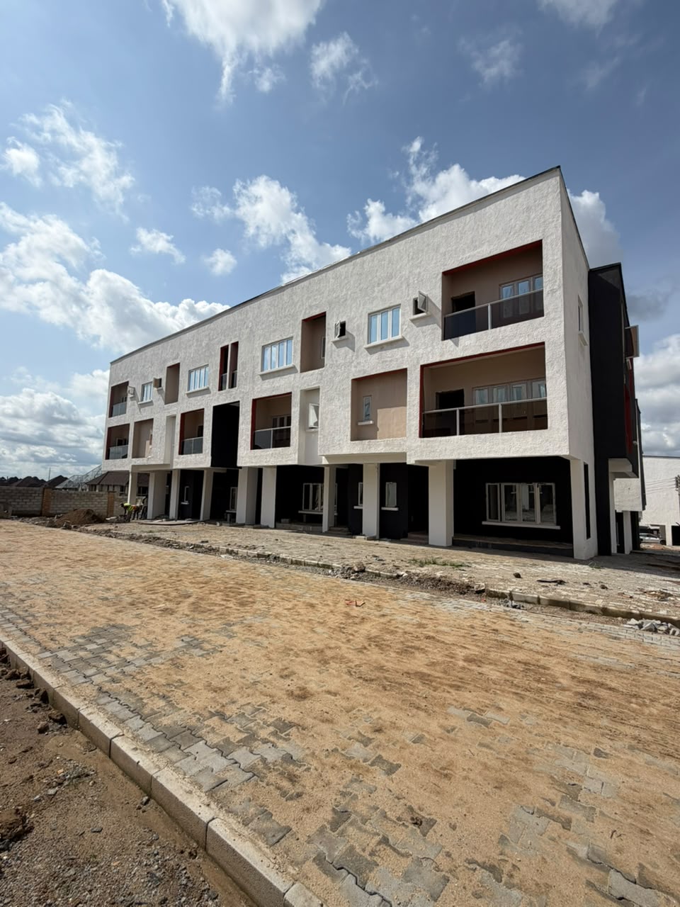2 BEDROOM TERRACE DUPLEX WITH BQ FOR SALE